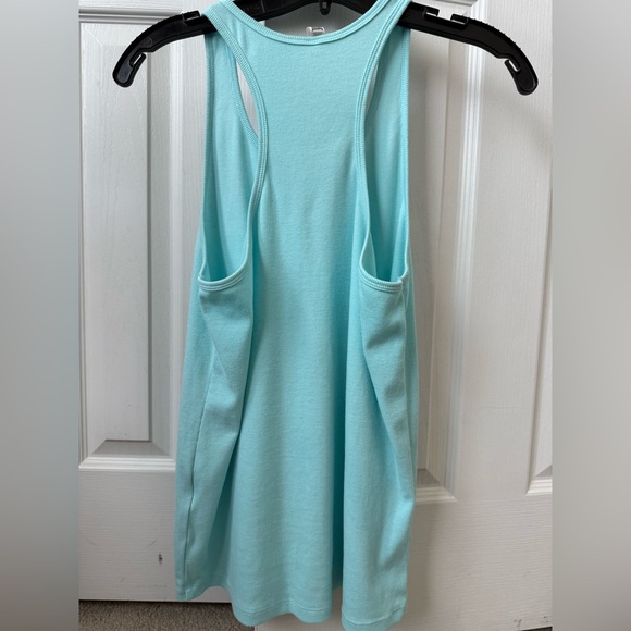 Under Armour Ribbed Tank - Picture 2 of 4